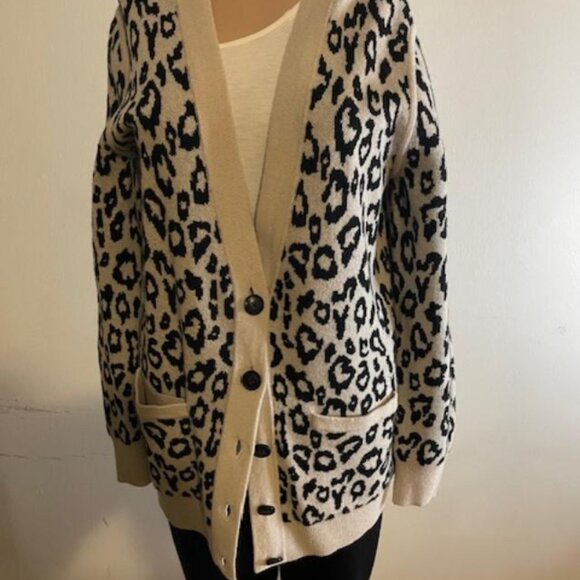 CARDIGAN - Banana Republic Leopard Print Long -Cashmere/Wool blend -small/medium - Picture 2 of 7